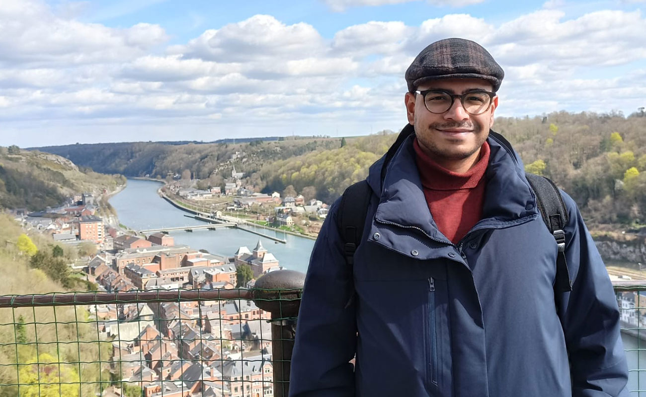 Making his presence in the field of Psychology, here’s the story of Ashay Deshpande 