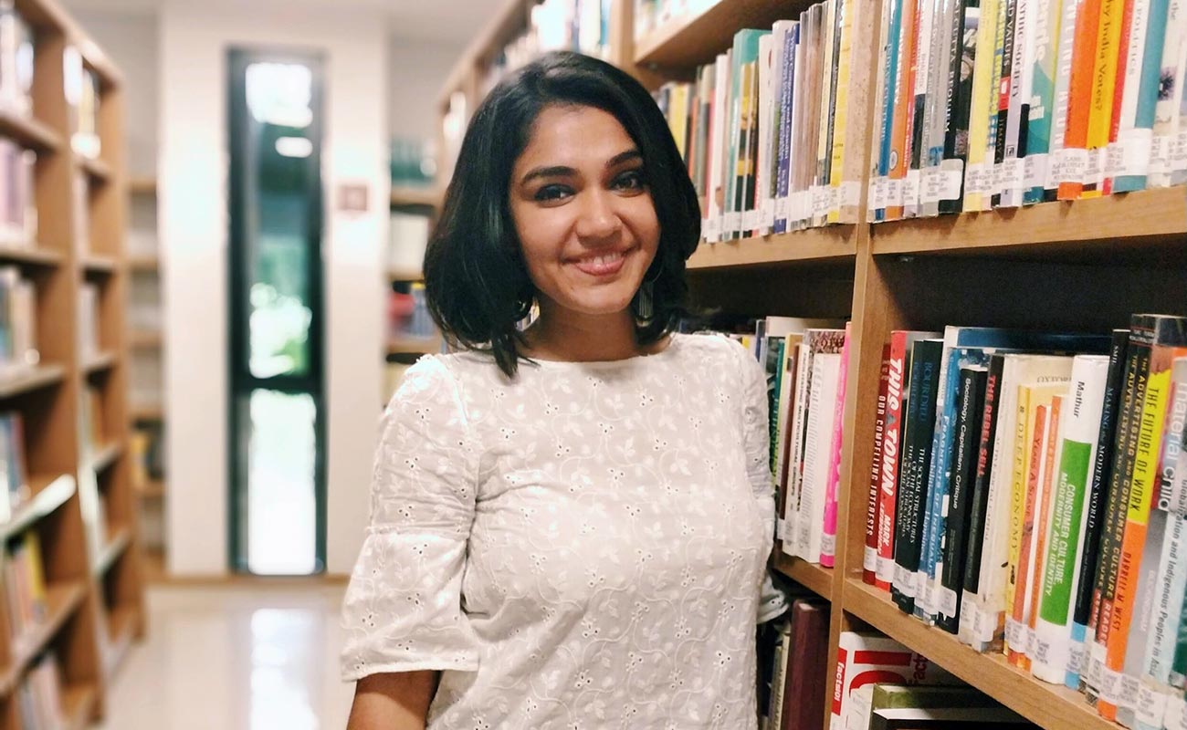 FLAME Alumna Hemakshi Meghani Is Changing Indian Political Landscape By Training Youth At Her Indian School of Democracy